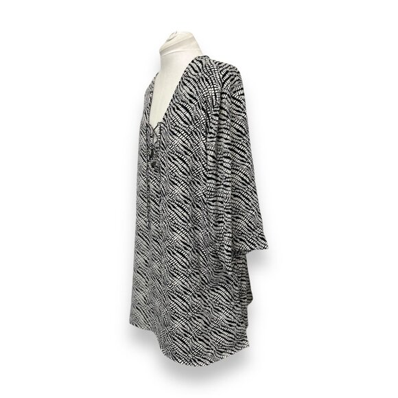 Pacific Beach 3X Black & Ivory Coverup Dress Lace-Up Front Geometric Pattern - Picture 9 of 9